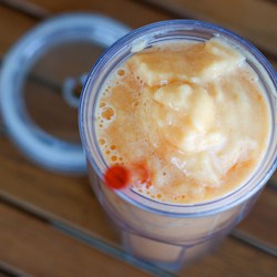 Cantaloupe-Smoothie-Aggie's-Kitchen