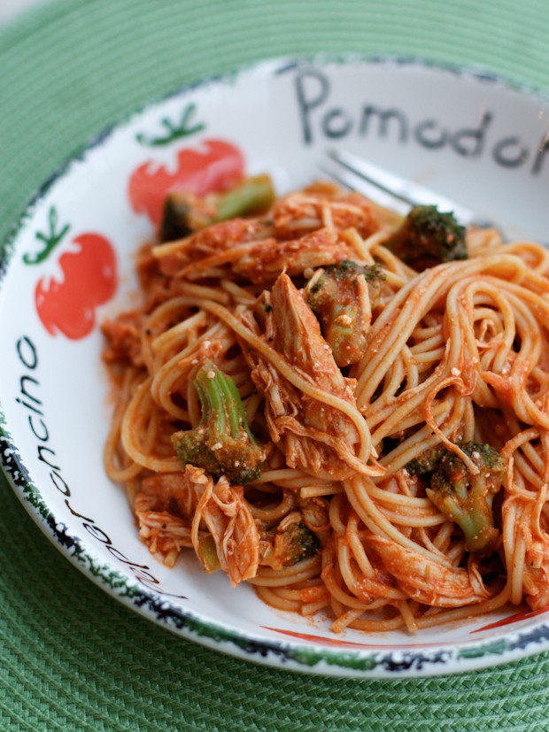 Creamy Crock Pot Chicken Spaghetti With Broccoli