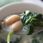 Healthy Spinach and White Bean Soup | AggiesKitchen.com