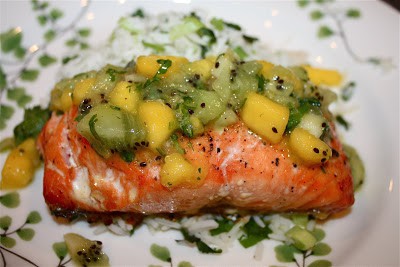 Cedar Plank Grilled Salmon with Tropical Fruit Salsa - fresh, easy salmon recipe for the grill!