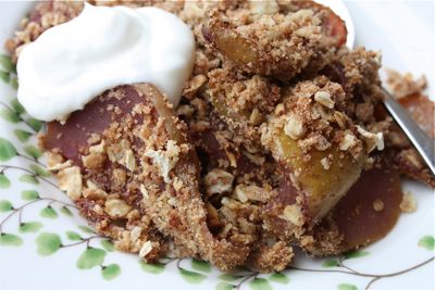 Red Wine Pear Crisp with Spiced Streusel