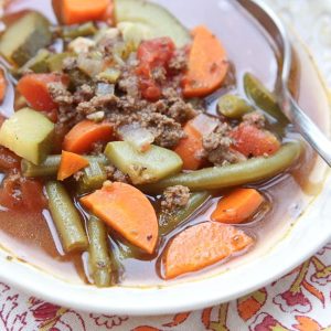 Healthy comfort food! Lean beef, vegetables seasoned with Italian herbs, this Italian Vegetable Beef soup can be served with or without pasta for an easy weeknight meal.