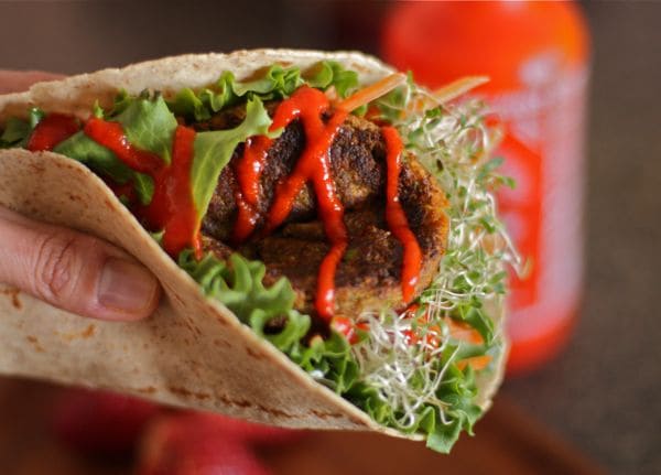 Veggie burger, wraps and juices at Veggie Spinner – Healthy Hong