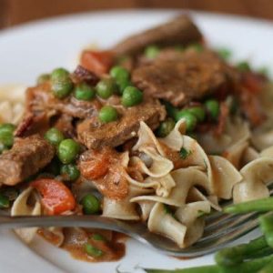 Hungarian Goulash with Peas and Carrots