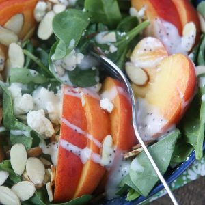 spinach salad with peaches almonds gorgonzola