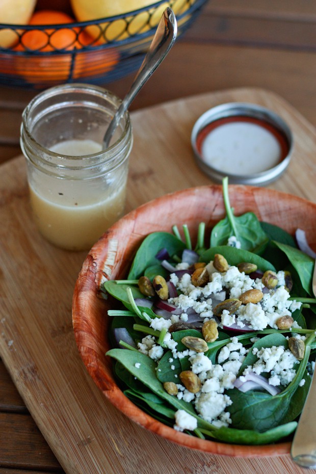 Spinach & Pistachio Salad with Grapefruit Vinaigrette || Aggie's Kitchen