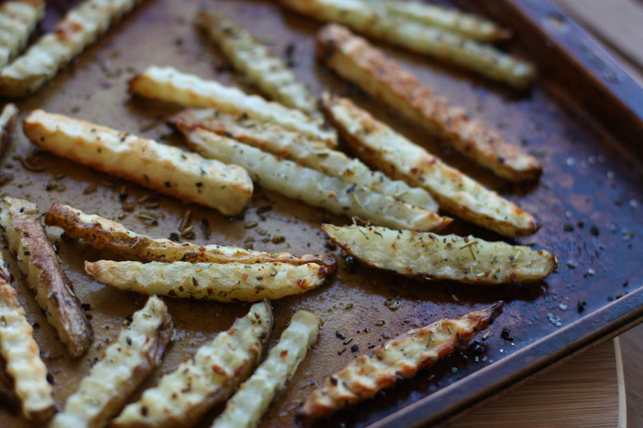 Perfectly Baked Italian Herb Fries | Aggie's Kitchen