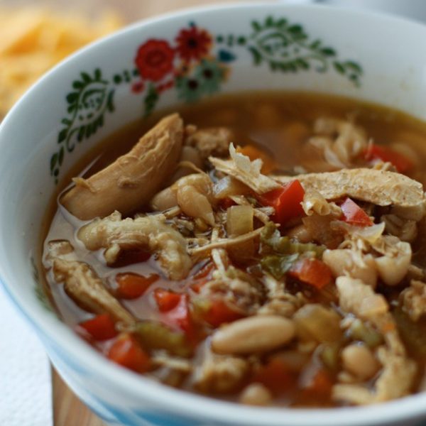 Slow Cooker Chicken and White Bean Soup with Quinoa