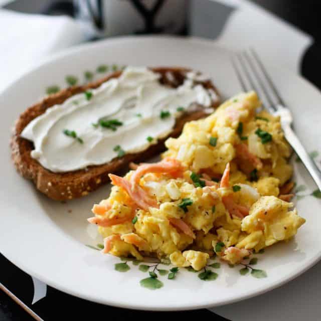 How to Make the Absolute Best Scrambled Eggs Ever