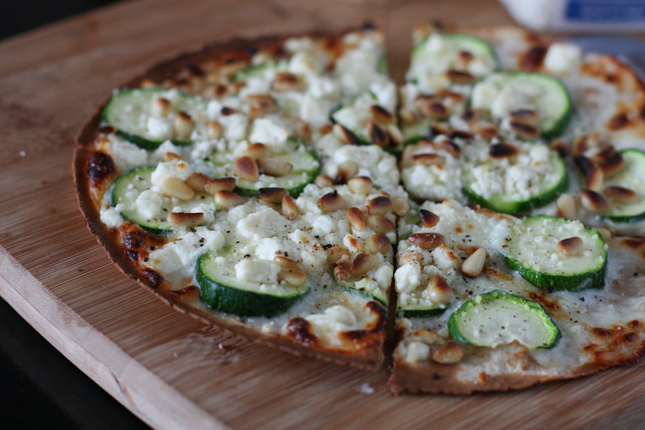 https://aggieskitchen.com/wp-content/uploads/2013/09/Skillet_Zucchini_Feta_Tortilla_Pizza_Recipe_Aggies_Kitchen-3.jpg