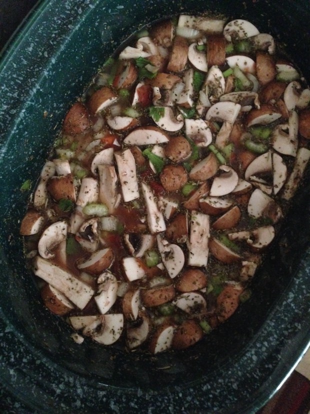 Slow Cooker Italian Chicken, Mushroom and Barley Soup