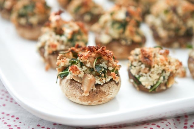 Walnut and Blue Cheese Stuffed Mushrooms | Aggie's Kitchen #thinkfisher