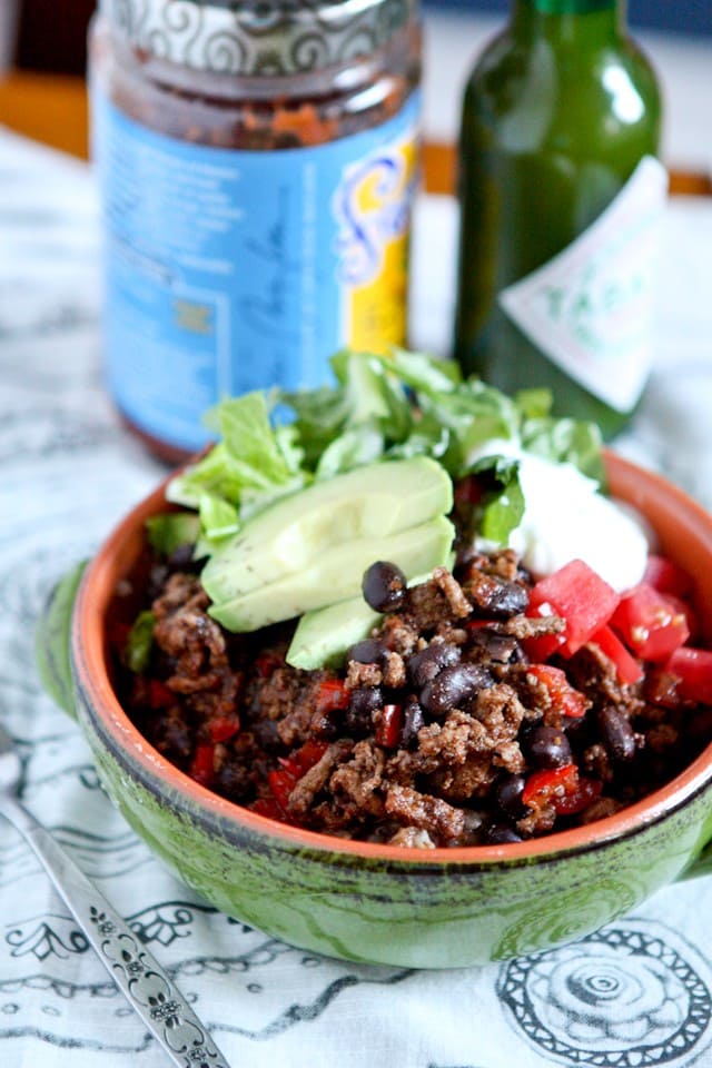 Change up your Taco Tuesday routine with these easy Taco Turkey & Black Bean Rice Bowls. These rice bowls are also great for meal prep!