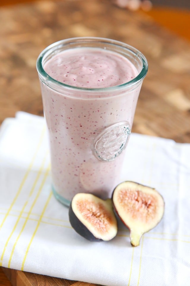 Got figs? Throw them into the blender with Greek yogurt to make this tasty Fresh Fig Greek Yogurt smoothie!