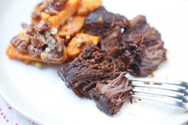 Slow Cooker Barbecue Short Ribs Recipe - the most tender meat, this meal is such a treat and perfect for entertaining!