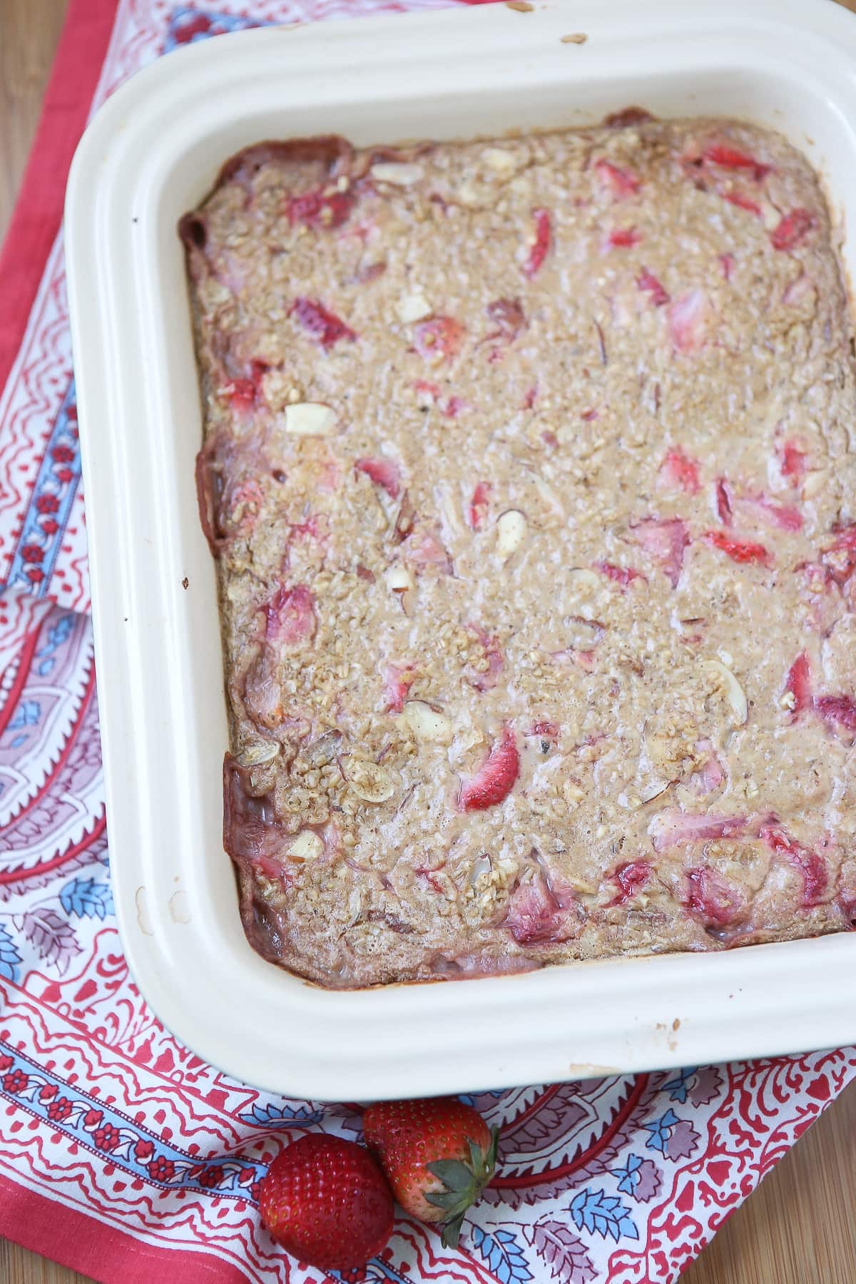 Strawberry Almond Baked Steel Cut Oatmeal Aggie's Kitchen