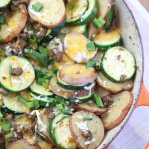 This Cheesy Southwest Beef and Potato Skillet dinner is a lifesaver for weeknights! Recipe via aggieskitchen.com