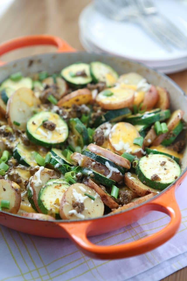 This Cheesy Southwest Beef and Potato Skillet dinner is a lifesaver for weeknights! Recipe via aggieskitchen.com