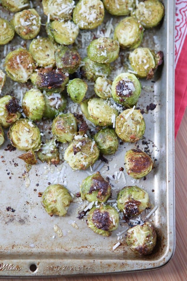 Brussels Sprouts with an Italian twist! Just a few ingredients, these Pesto Roasted Brussels Sprouts will make a great addition to any meal! Recipe via aggieskitchen.com