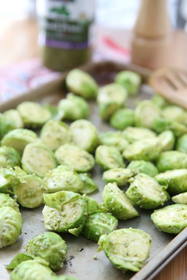Brussels Sprouts with an Italian twist! Just a few ingredients, these Pesto Roasted Brussels Sprouts will make a great addition to any meal! Recipe via aggieskitchen.com