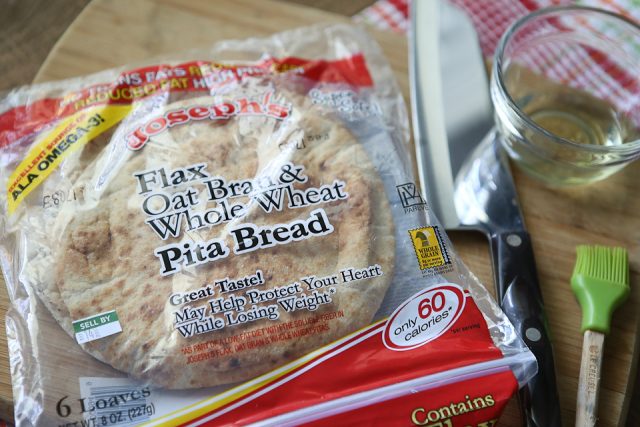 package of Joseph's Bakery pita bread