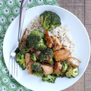healthy chicken and broccoli stirf fry